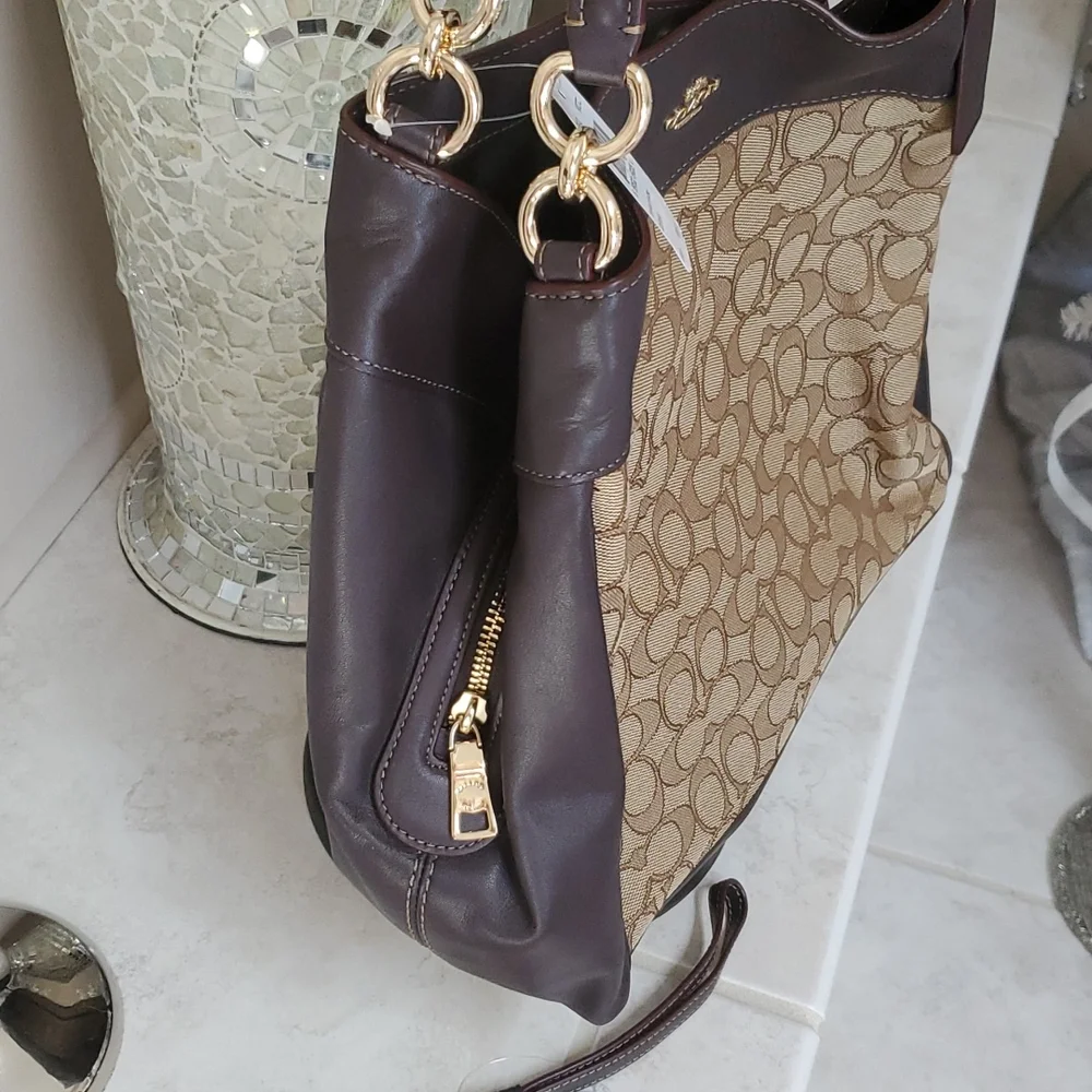 🤎🤎 COACH Lexy Signature Shoulder Bag & Matching Wristlet Wallet 🤎🤎
